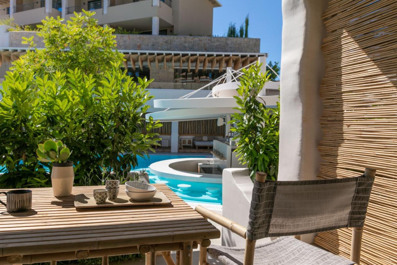 Suite with Pool View,1018991227:JPEG