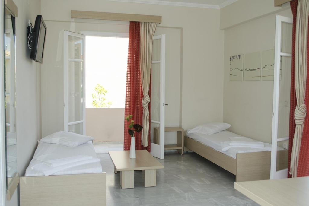 Superior Apartment (4 Adults),64434607:JPEG