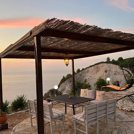 La Casa D' Irene (Adults Only)-2