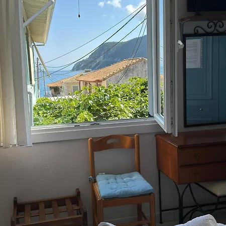Central Studios In Agios Nikitas Pedestrian Zone-2